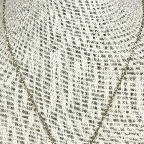 Claire’s Rhinestone Cat Kitten Pendant Charm Silver Tone Chain Link Necklace - Picture 6 of 6